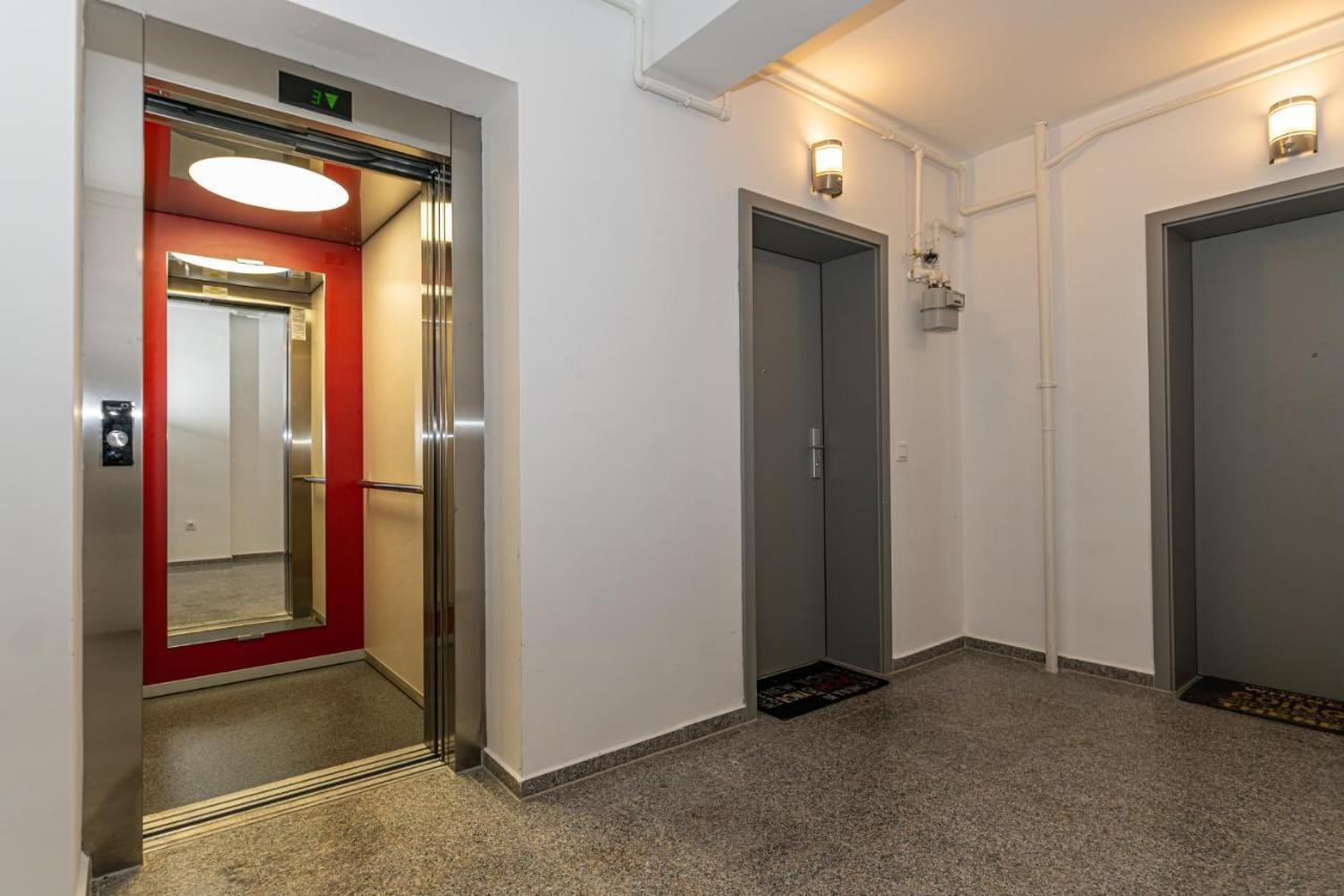 Cosy Place Apartment Брашов Екстериор снимка