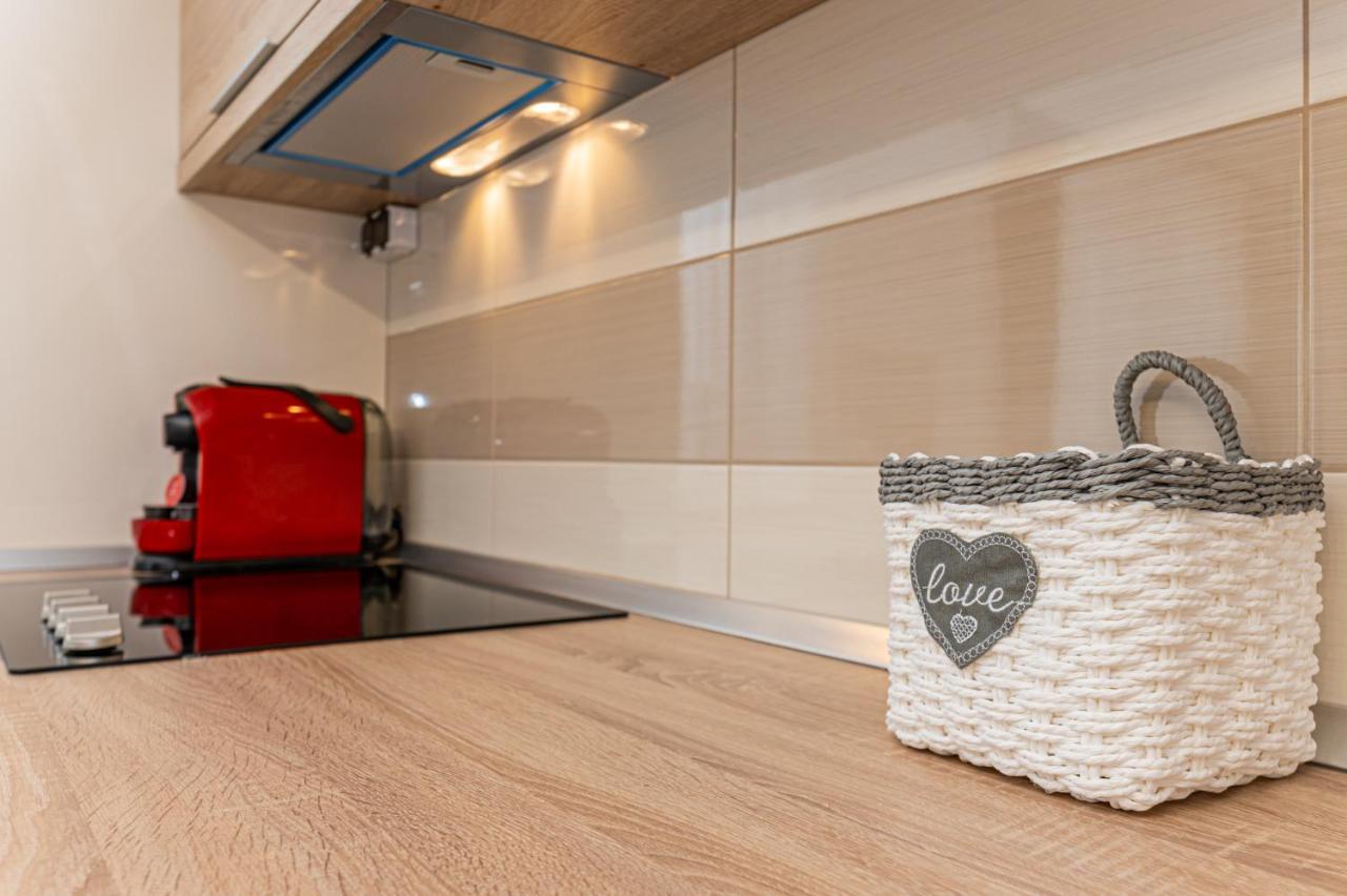 Cosy Place Apartment Брашов Екстериор снимка